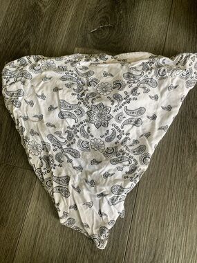 Hollister triangle top L